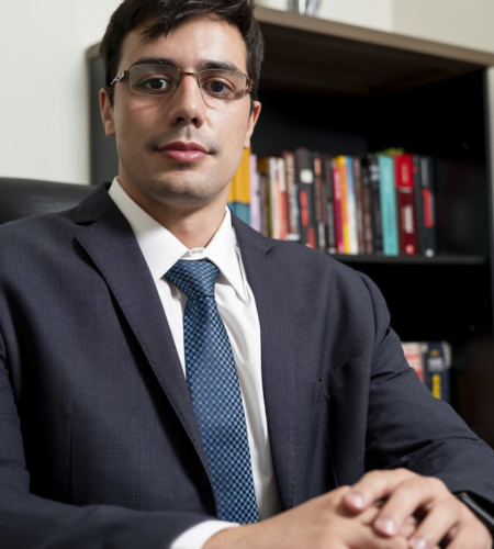 Dr. Carlos Branjão